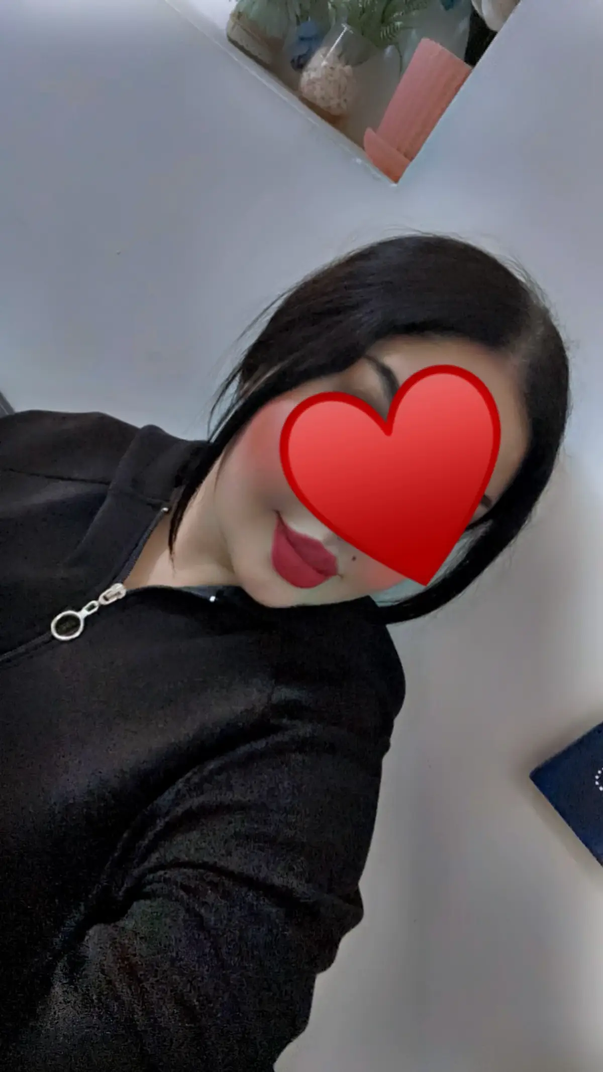 الدنيا بس وياي ذبت حملها 🖤Nour