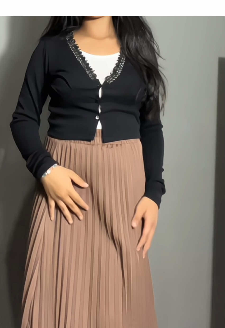 pls rok plisket outfit sebagus ituu🤍🤍#OOTD #skirt #skirtoutfits #skirtwanita #rokmayung #rokplisket #rokplisketpremium #rokplisketmurah #rokwanita #outfitideas #outfitinspo #fashiontiktok #ootdfashion #ootdforwomen 