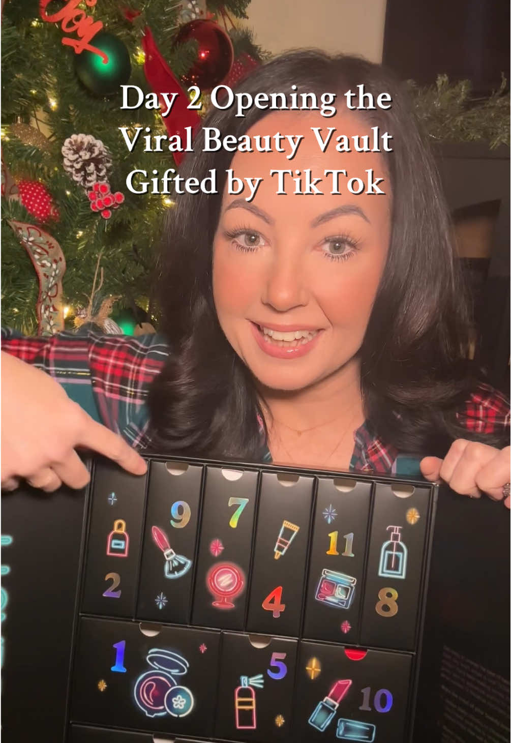 On the second day of Christmas TikTok gifted me 🎶🎄#viralbeautyvault #viralvault #ttshopbeautybesties #ttshopbeautykit #ttsbeautykit #beautybestie #makeup #skincare #tiktokshopcybermonday #adventcalendar #LaPuraCrema 