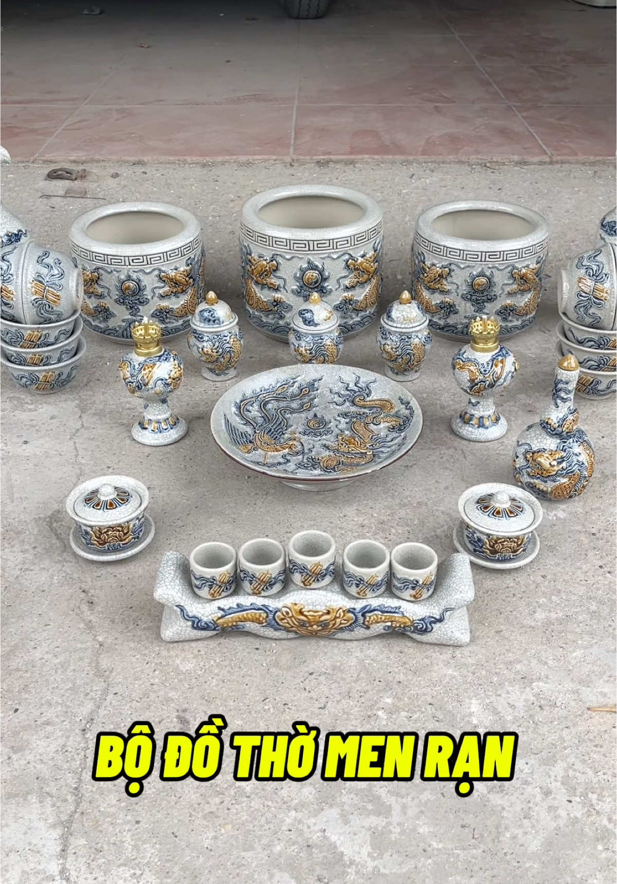 Bộ đồ thờ men rạn đắp nổi Bát Tràng, đồ thờ gia tiên men rạn, đồ thờ thần tài men rạn Bát Tràng #dothomenran #dothothantai #dothogiatien #dothocungtailoc #gomsumenran #menran 