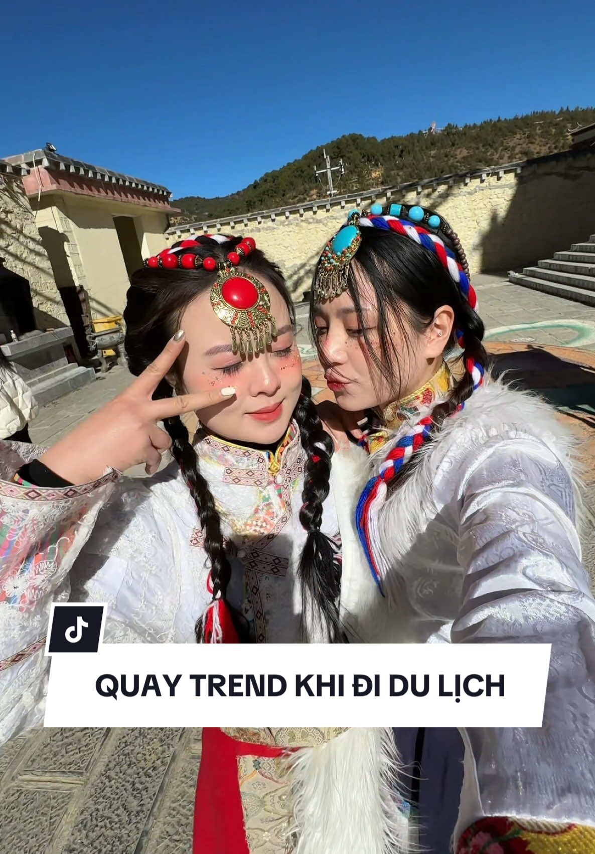 Trend quay khi đi du lịch p1 😎 #dulichtrungquoc #dulich #trend #nuituyetngoclong #shangrila #legiang 