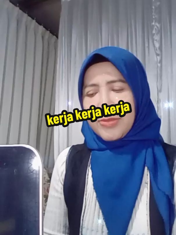 tetap semangat 💪💪🥰🥰 #lembur #tetapsemangat #beranda #fypシ゚ #rara_septian 