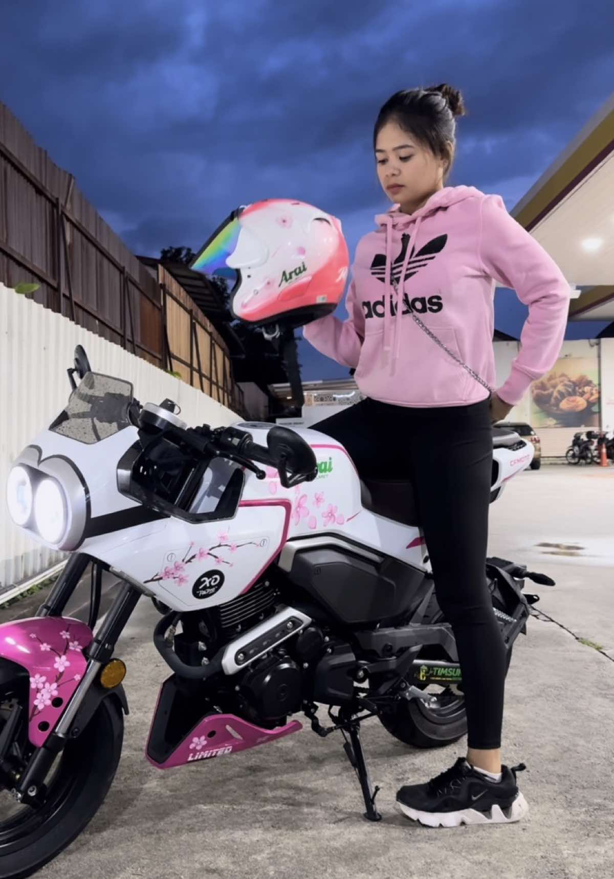 Replying to @Ahpaiii episode 9 : safety kan si papio 125 xo niii… mana nk cari motor yg ada abs depan belakang ?? 😎  @CFMOTO MALAYSIA  #fyp #foryou #foryourepage #tiktokmalaysia #morefun #funbike #cfmotomalaysia #cfmotopapio125 #cfmotopapioxo1 #papiogirls 