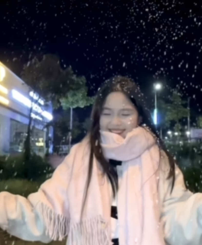 🌨️☃️#staywithme #fyp 