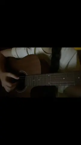Rơi mất 3 nhịp ❤️… #3nhiptim #guitarcover #chilly #tiktokgiaitri #baotramryy #music 