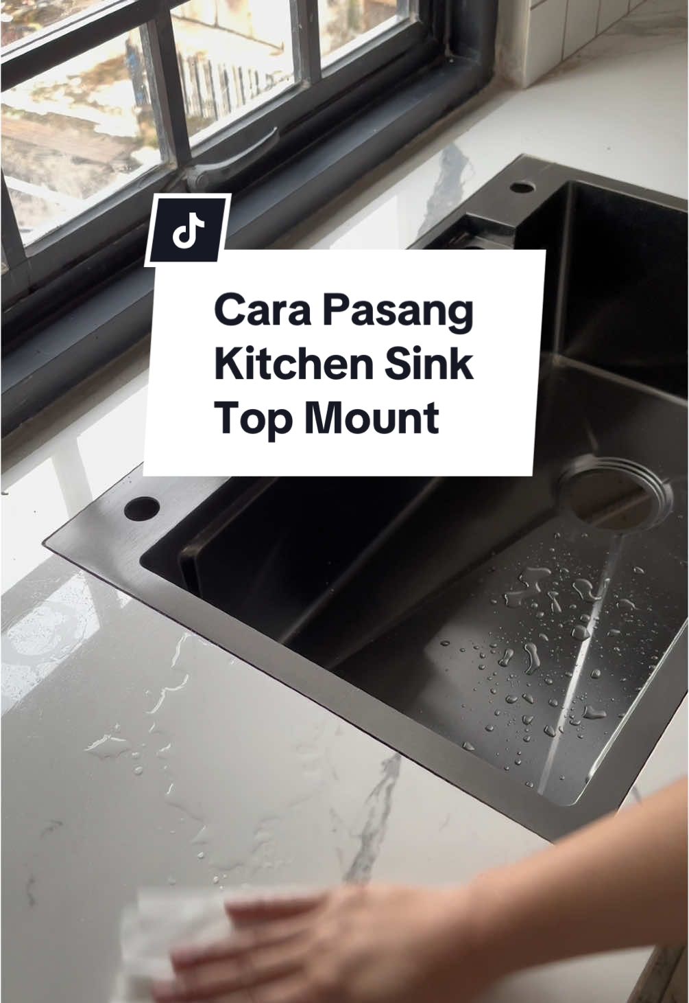 Cara pasang bak cuci piring atau kitchen sink top mount menjadi rapi dan mudah dibersihkan  #dapur #dapurminimalis #dapurmodern #kitchensink #bakcucipiring #kitchensinkonan #dapurestetik #makoverdapur #rumahminimalis #fyppppppppppppppppppppppp 