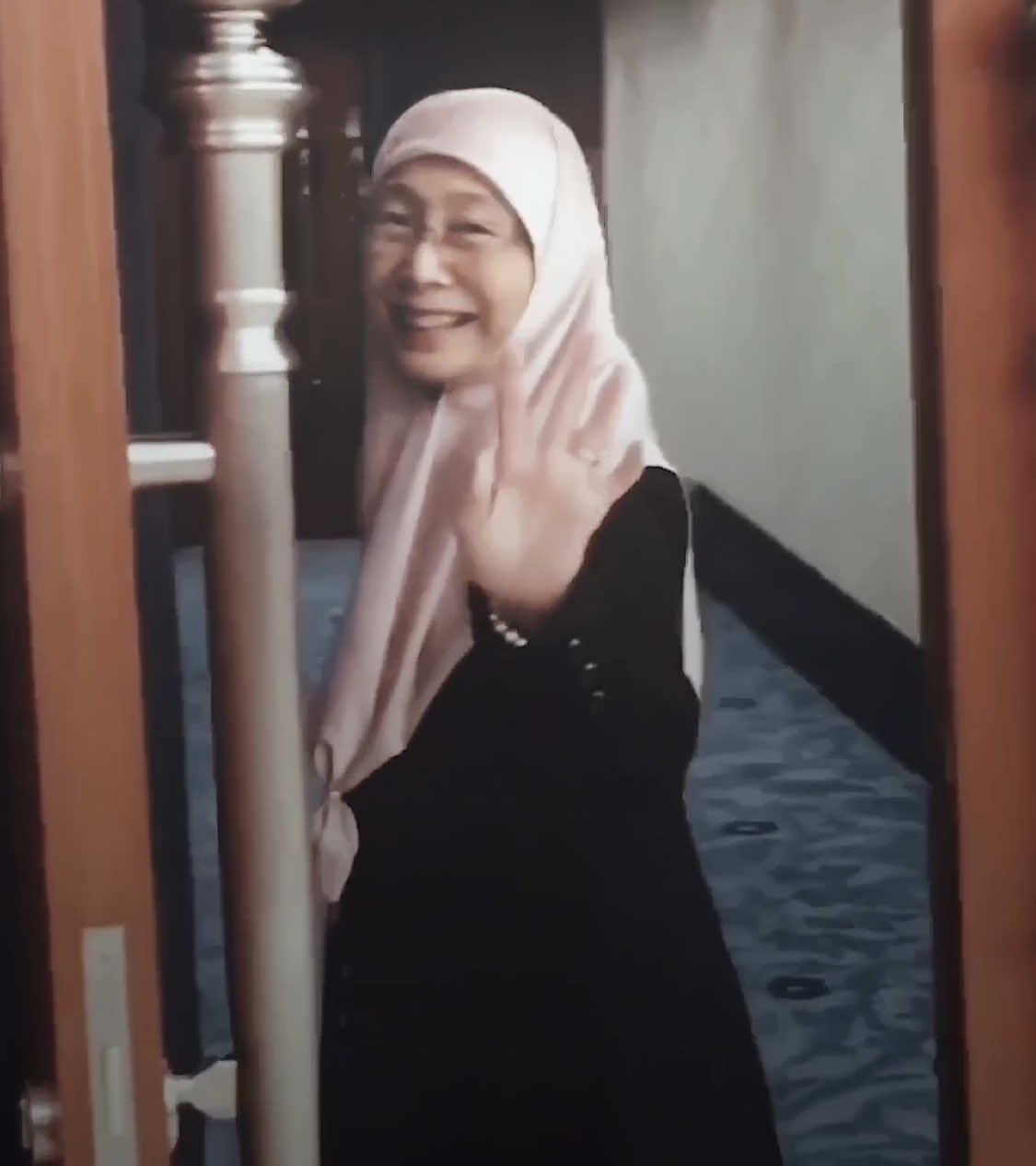 happy birthday to this queen! 😆❤️ #wanazizah #dswa #drwanazizah #kakwan #firstlady #wanazizahedit #madani #fyp #malaysiatiktok #politikmalaysia 