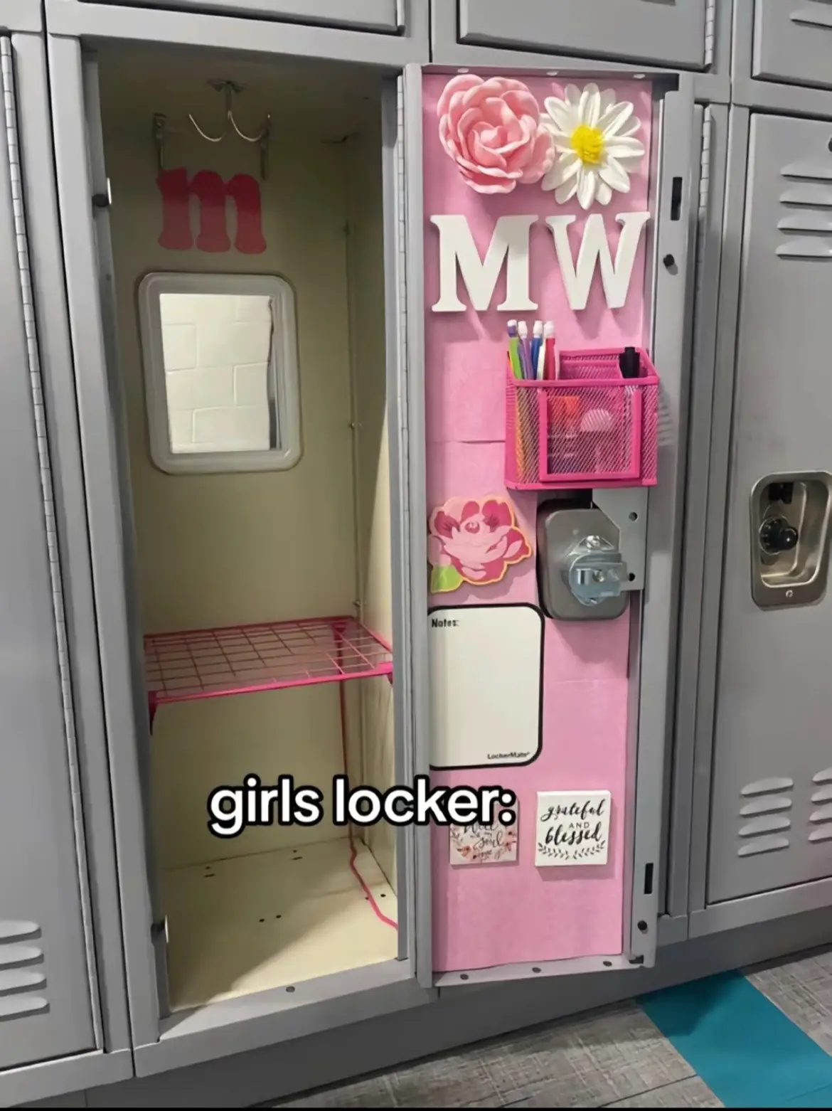 W key locker>>> #fortnite 