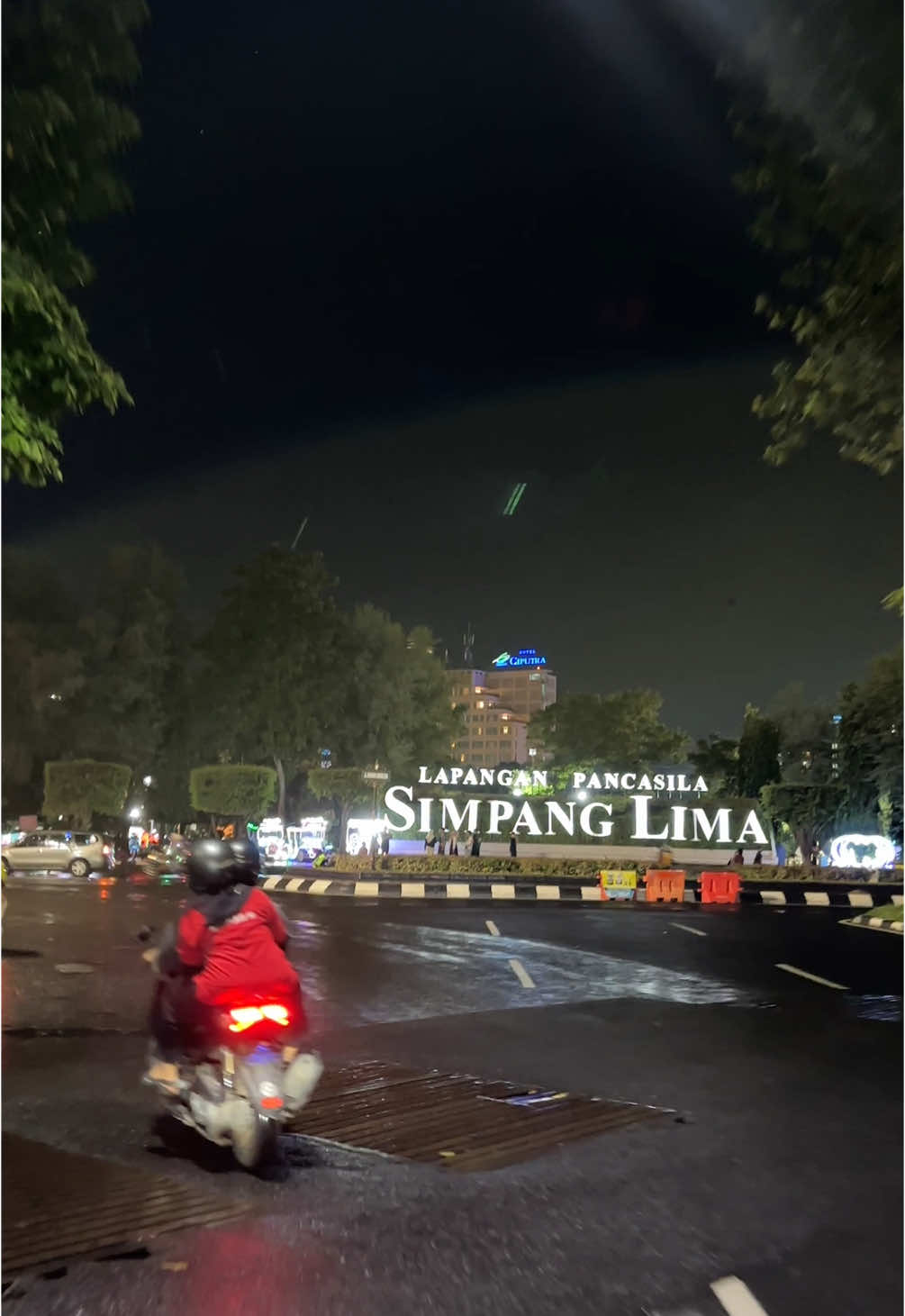 Seumur hidup itu lama, maka carilah pasangan yang cintanya setara @Rony Parulian - tidak ada ujungnya #ronyparulian #takadaujungnya #takadaujungnyaronyparulian #semarangnightride #semarangnightvibes #semarangcidro #semarangafterrain #semarang24jam #semarang #semarangtiktok #nightridevibes #nightride #semarangstory #semarangnightride #semarangtiktok 