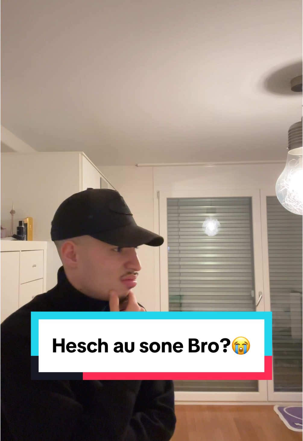 Markier die Person😬 #bro #schauspiel #denken #comedyvideo #comedia #lustig #humor 