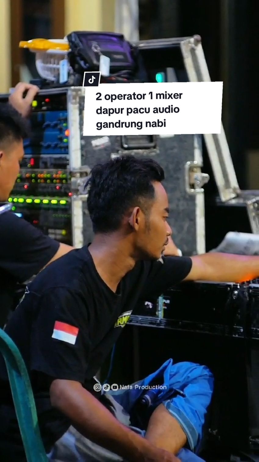 dibalik layar enaknya sound gandrung nabi ada 2 operator handal #gandrungnabi #gandrungmania #sholawat #sholawatan_yuk #wisnujayaaudio #soundsystem #sound #azzahir #azzahirmania #indonesia #fyp #fyppppppppppppppppppppppp #operatorsoundsystem 