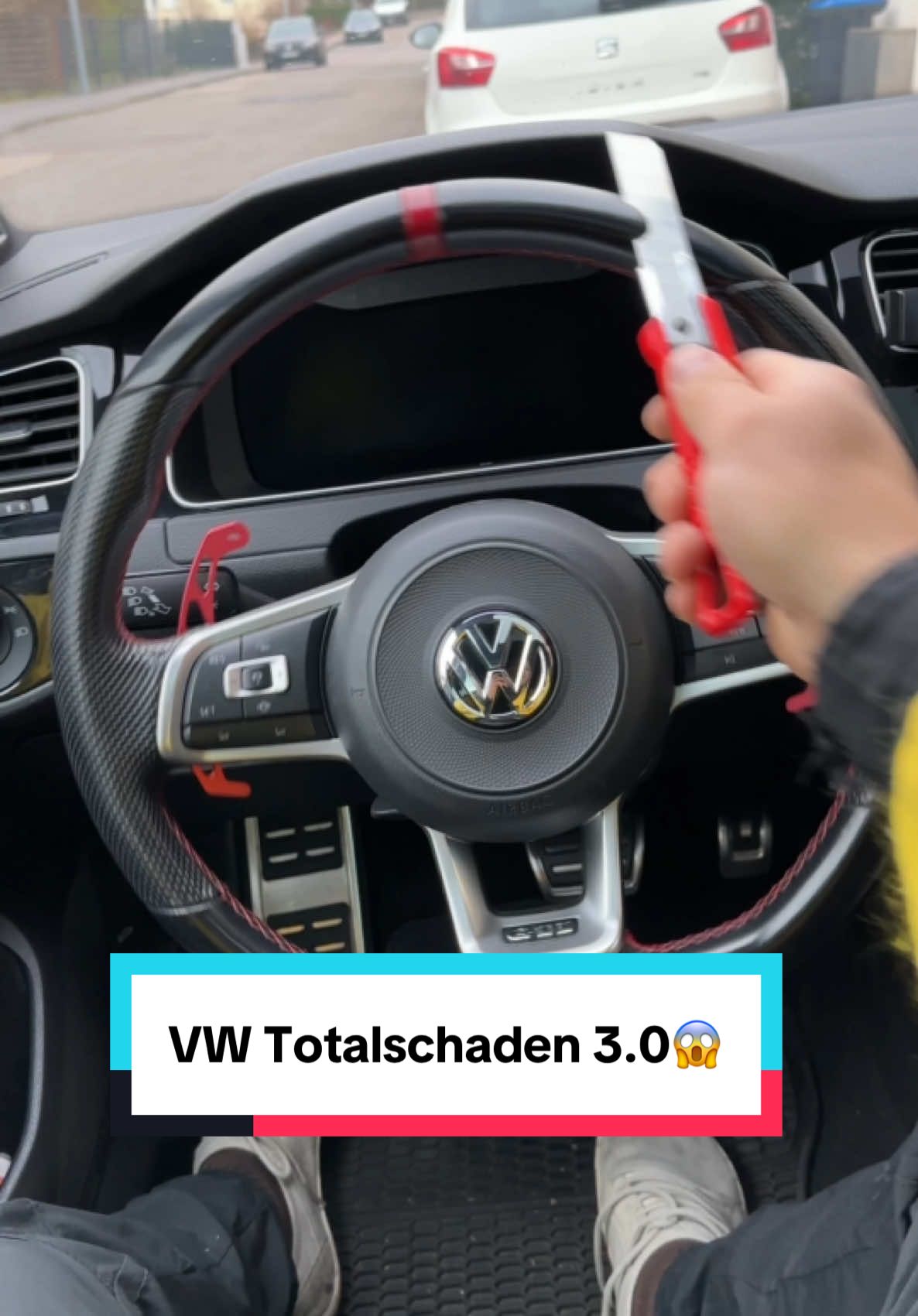 Was geht? #fürdich #lenkrad #vw #volkswagen #gti #vwgti #gti_family #steeringwheel #fypシ゚ #viral #leathercraft #leatherwork #leder #sattler 