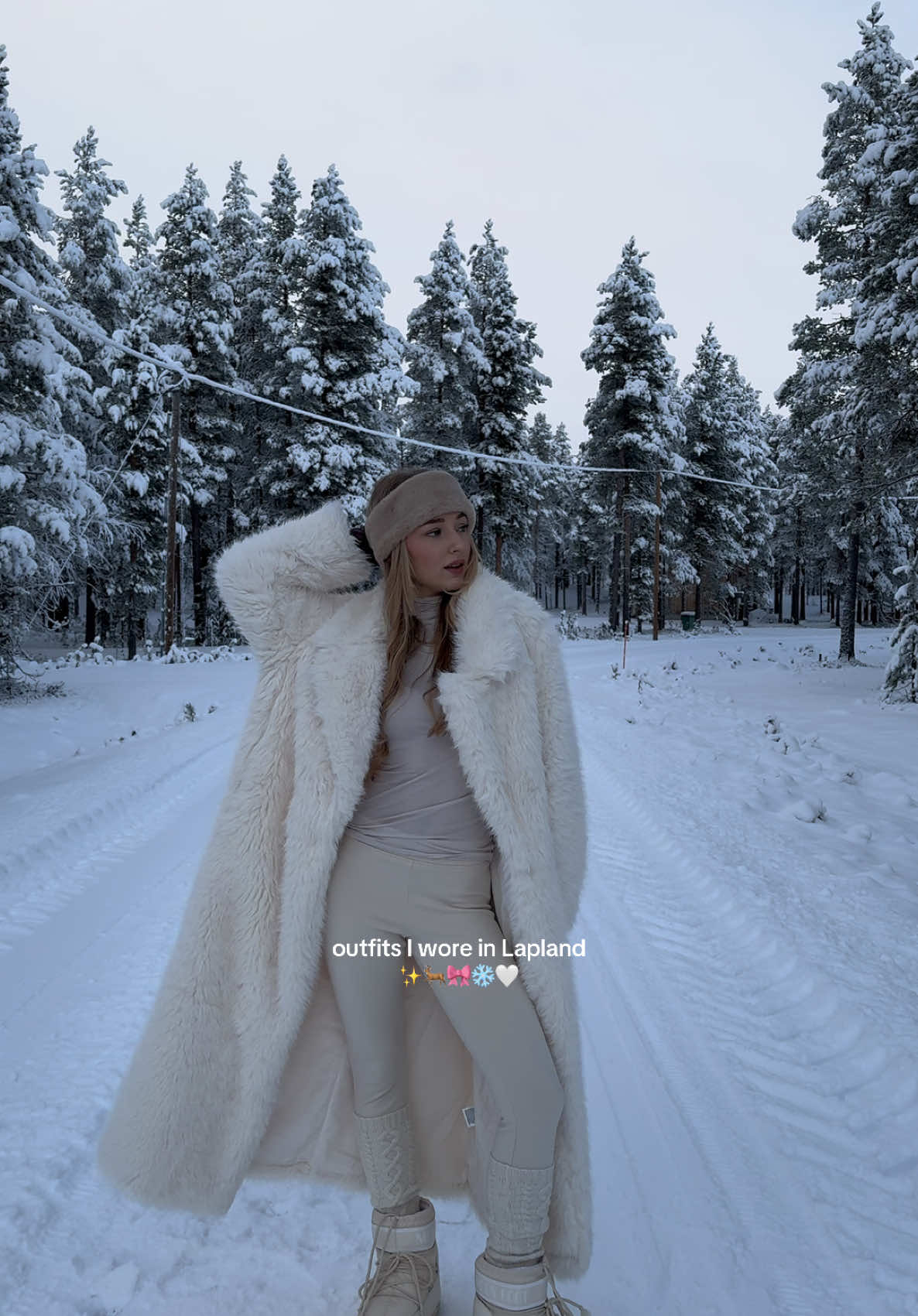 hab die Lappland outfits geliebt🥹❄️✨ #fyp #lapland #winteroutfit #outfitinspo #laplandfinland #colddays #christmasvibes #coldoutfits #skiseason #winterfashion 