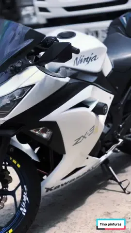 Ninja 300 personalizada  Blanco en tricapa dorado amarillo ✨✨✨✨✨#tinopinturas @Morbid300 