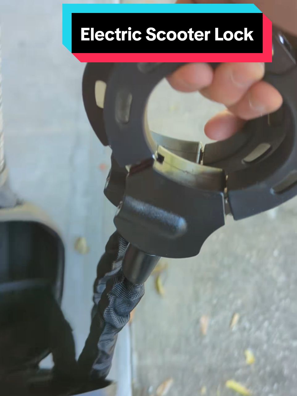 The length, the strength, and everything in-between! I love these! #bikelock #motorcyclelock #scooterlock #antitheflock #steellock #electricscooters 