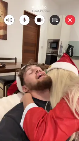 Elle est plutot sympa la mère Noël 🤶🏼😂
