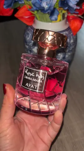 For the girlies that love a floral, pretty scent, you’ll love this🎀🌸 #perfumetiktok #tiktokperfume #ayatperfumes #ayat 
