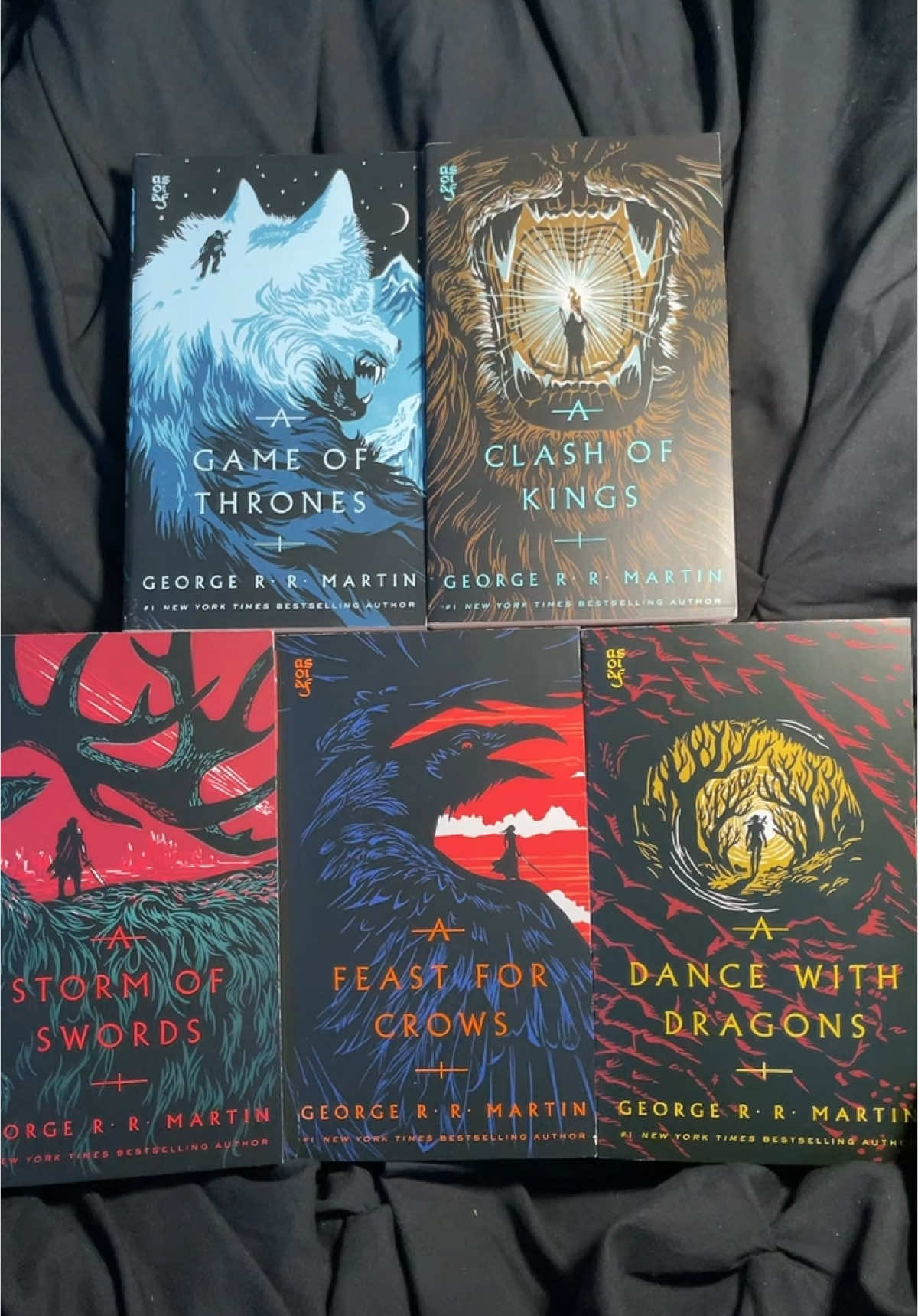 brb while i go CRY about this book mail #BookTok #gameoftthrones #bookseries #fantasybooks #booktoker #booktokfyp #fyp #fantasyreader #gameofthronesedit #bookrecommendations #bookrecs #fantasyrecs 