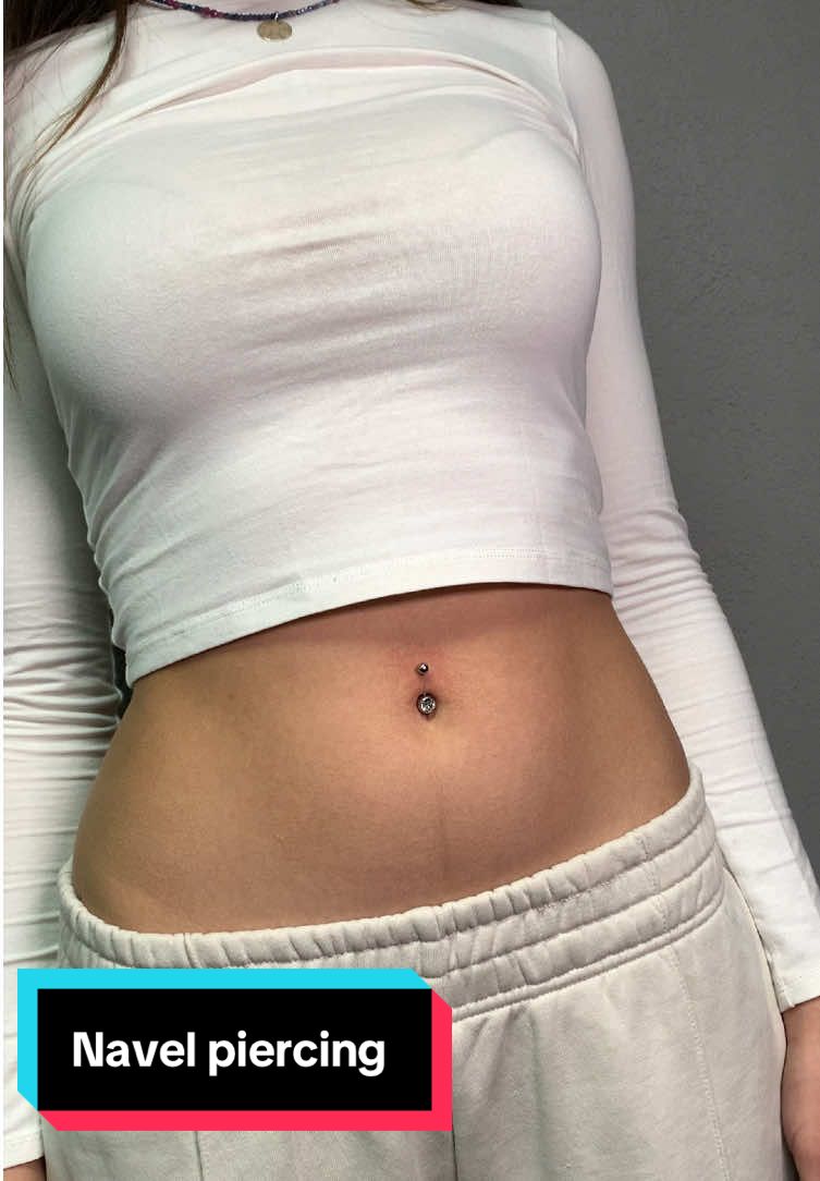 Navel piercing  #piercing #navelpiercing #bodypiercing #bodypiercer #piercer #bucuresti #romania #piercingbucuresti 