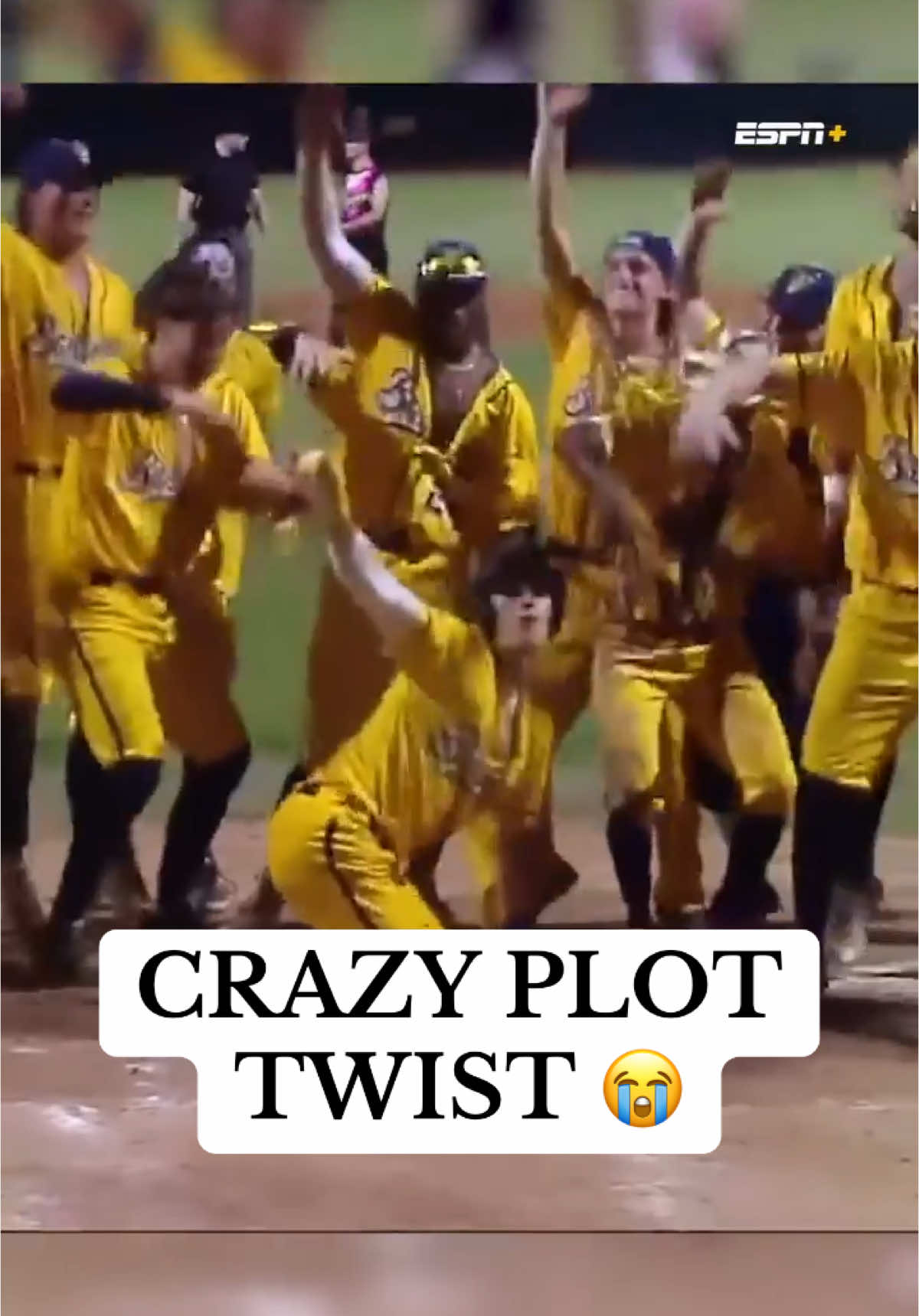 The fake pulled hamstring celly into this is all kinds of disrespectful 🤣 #baseball #sports #celebration 