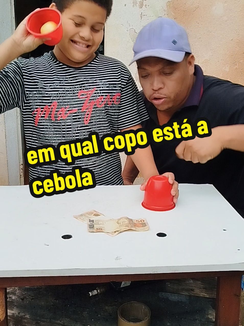 em qual copo está  a cebola #humor #paiefilho #comedia 