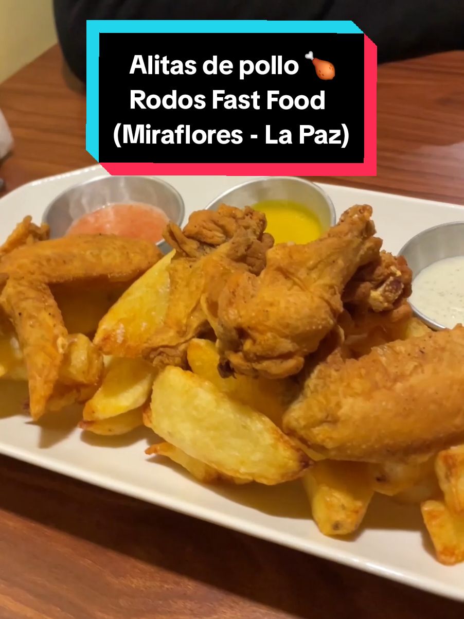 También hay salsas picantes para tus alitas de pollo 😃 @RODO´S  🍗 #alitasdepollo #alitasdepollofritas #alitasconpapas😋🍟🍗 #papasfritascrocantes #wamanenvlog #soywaman #rodosfastfood 