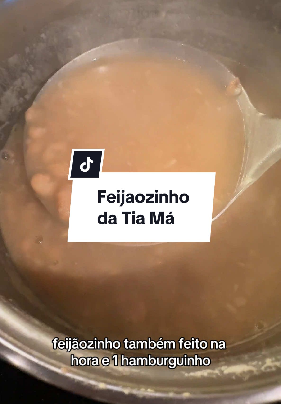 Quem aí AMA um feijao feito na hora? Jantinha de hoje! Me conta o que vai jantar por ai? #jantar #feijao #arroz #hamburguer #comidadeverdade 