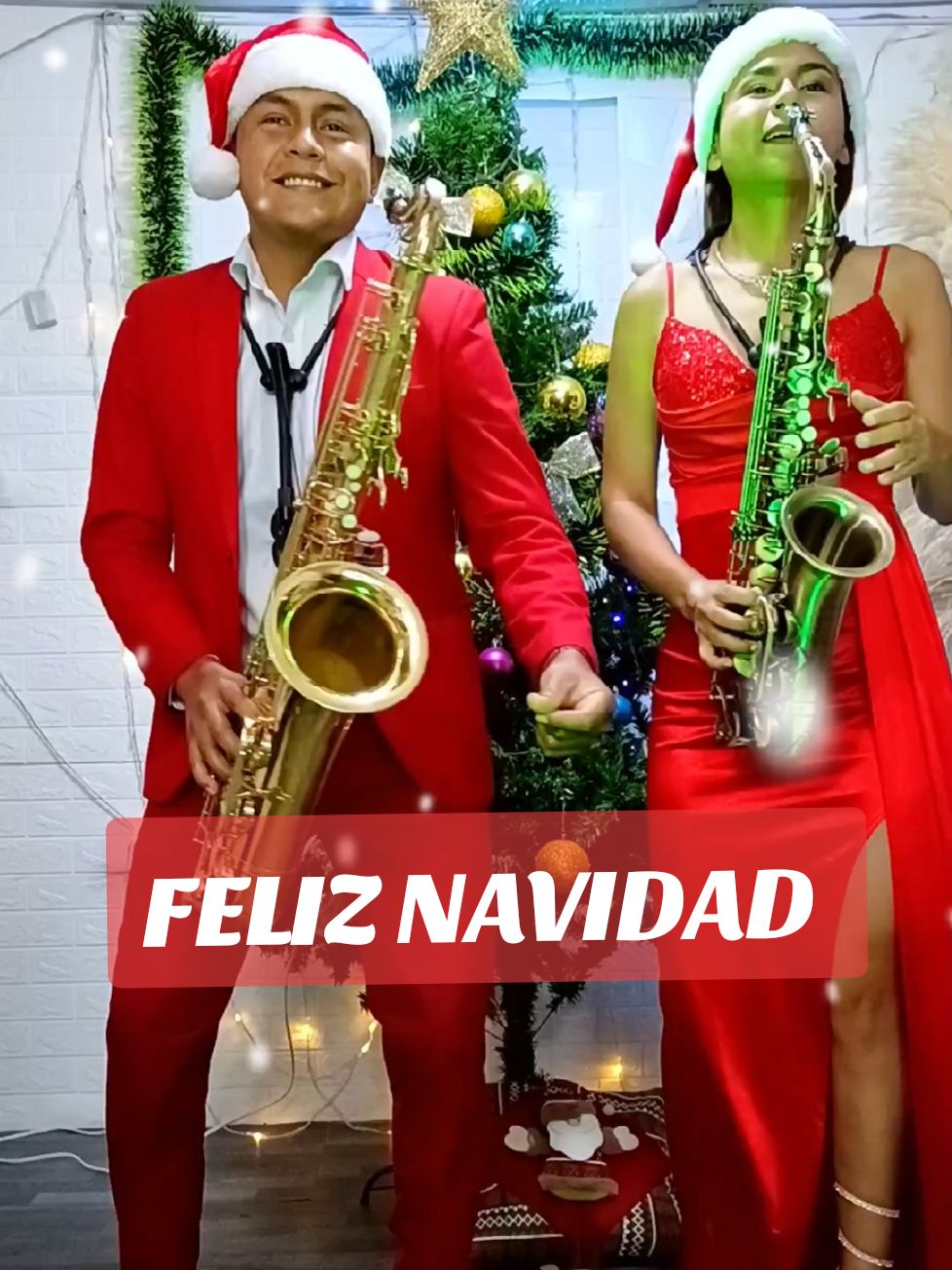 Llegó el mes más esperado por todos 🌲Diciembre 🌲🎅🏻 ☃️✨  #navidadsax  #saxofonistasparaeventos  #cenascorporativas #reuniones #feliznavidad #josefeliciano 