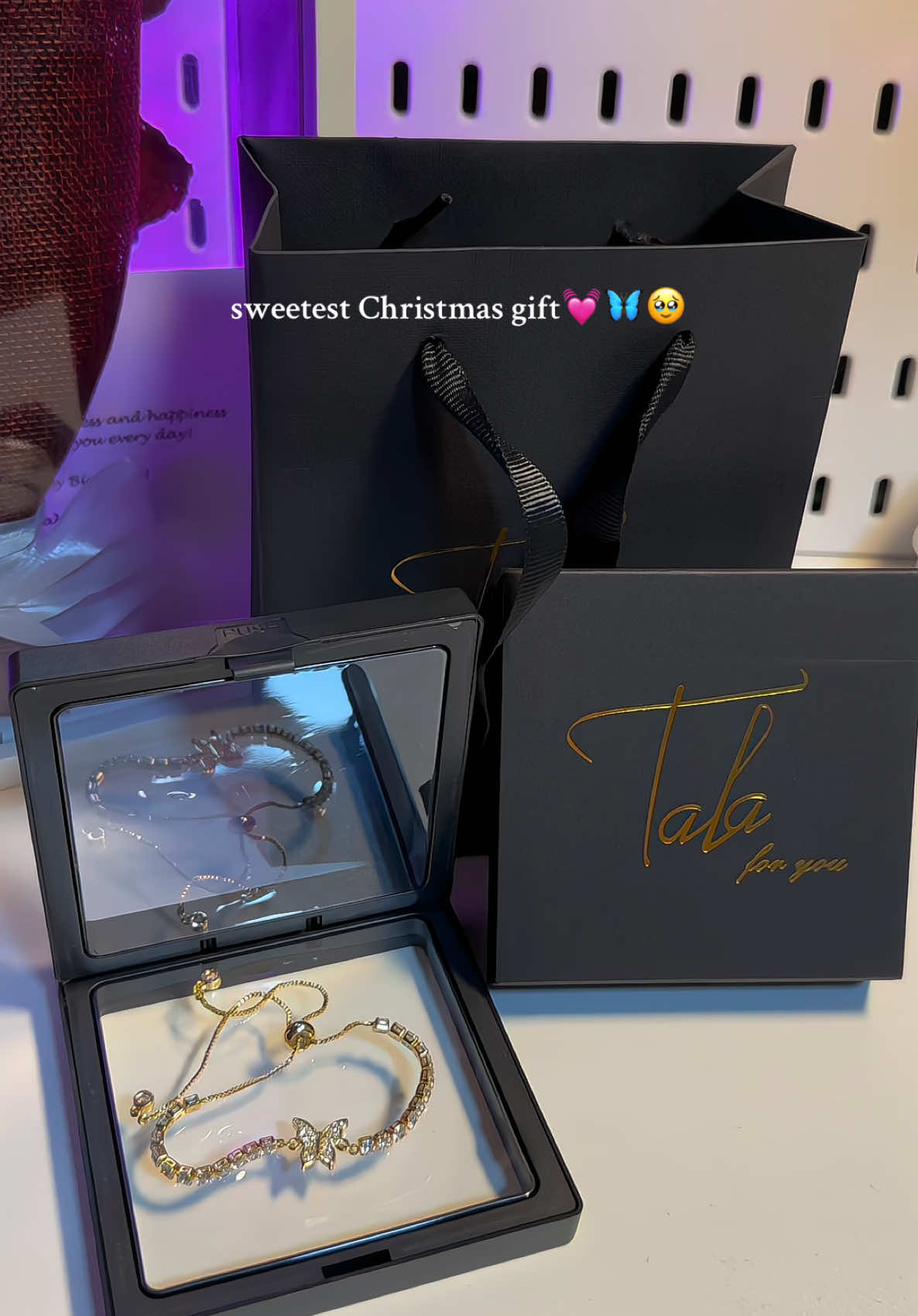 soo pretty💕🥹 #fyp #gift #giftideas #bracelet #jewelry #gold #tala #talabykyla #giftsforher #christmas #christmasgift 