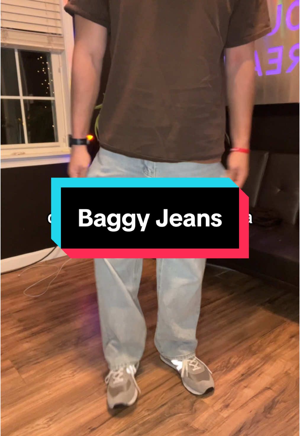 Baggy jeans are the move. #fashiontiktok #jeans #giftsforhim #treasurefinds #clothing 