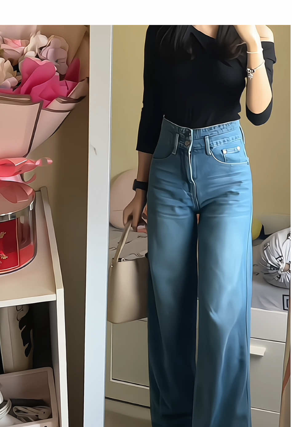 pliss jiniso ultra baggy jeans highwaist secakep ituu🤍🤍#OOTD #jeansoutfit #jeansoutfitideas #jeanshighwaist #jeanswanita #baggyjeans #baggyjeansoutfit #jinisojeans #girloutfit #outfitideas #outfitinspo #fashiontiktok #ootdfashion #ootdforwomen 