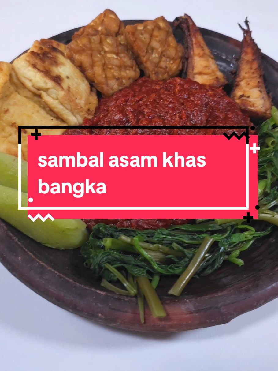 Sambal asam khas bangka.. rasanya komplit.. ada asem gurih pedas dan legit.. meskipun Namanya sambal asam, tapi rasa asam tidak dominan.. rasanya mirip sambal bajak dengan sedikit sentuhan asam Ada bahan istimewanya, pakai ebi bubuk yg bikin sambal asam ini rasanya jadi gurih .. ini sih cocok mau dimakan sama lauk apa aja tahu tempe ayam goreng atau kuluban sayur juga enak.. auto boros nasiii #sambalasam #sambalasambangka #sambel #sambal #sambalbajak #sambelterasi #cabaikering #kreasisambalnusantara #pastabawangmerah #fyp #dapurcantikchannel Untuk membuat sambal asam khas bangka saya menggunakan pasta bawang merah dari dapur rasa umkm brebes.. pasta bawang merah ini lebih praktis digunakan dan awet disimpan disuhu ruang sampai 6bulan RESEP SAMBAL ASAM KHAS BANGKA - 200gr / 2pack pasta bawang merah - 100gr cabe kering - 20gr cabe rawit merah - 100gr ebi bubuk - 200ml air asem jawa dari 50gr asem jawa - 60gr gula merah - 3btr kemiri sangrai - 1sdt kaldu jamur - 1,5sdt garam - 10gr terasi matang Happy Cooking Dapur Cantik Channel @bank_indonesia_jateng 