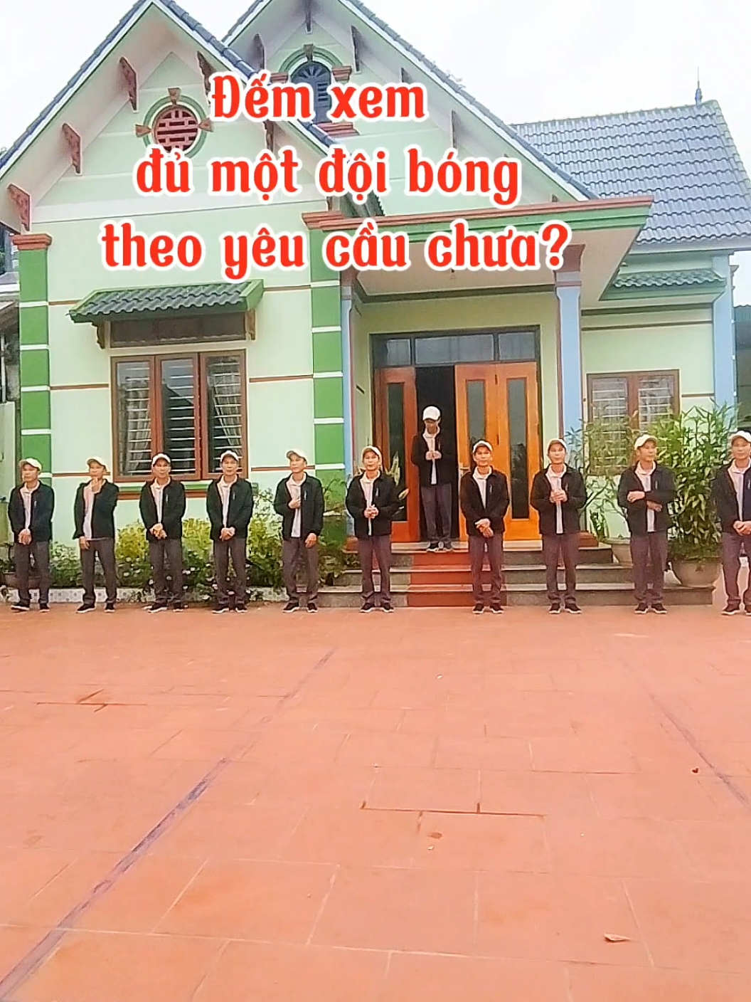 Nhà có đủ một đội bóng luôn 😄#TikTokGiaiTri #giaitri #thinhhanhtiktok #nguyenquan1983 