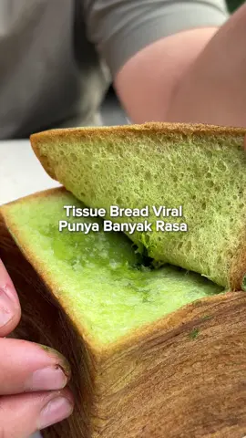 Tissue bread viral di Bandung yang selalu jadi rebutan ini punya 3 varian gak cuma milk doang tapi ada matcha dan cokelat. Aduh selalu jadi favorit sih ini! 📍Taralle Bakehouse #tissuebread #bakerycafe #cafebandung #bakerybandung #tarallebakehouse 