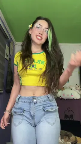 No soy de Brasil gente kahsjsjd es solo la polwra xd