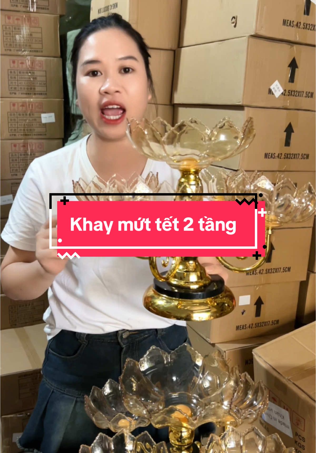 Khay mứt tết 2 tầng chỉ hơn 100k hình hoa sen bày trong dịp tết đẹp lắm ạ #khaymuttet ##khaymut #khaymutxoay #khaymuttet5canh #khaymuttetxoay #khaybanhkeo #khaybanhkeotet 