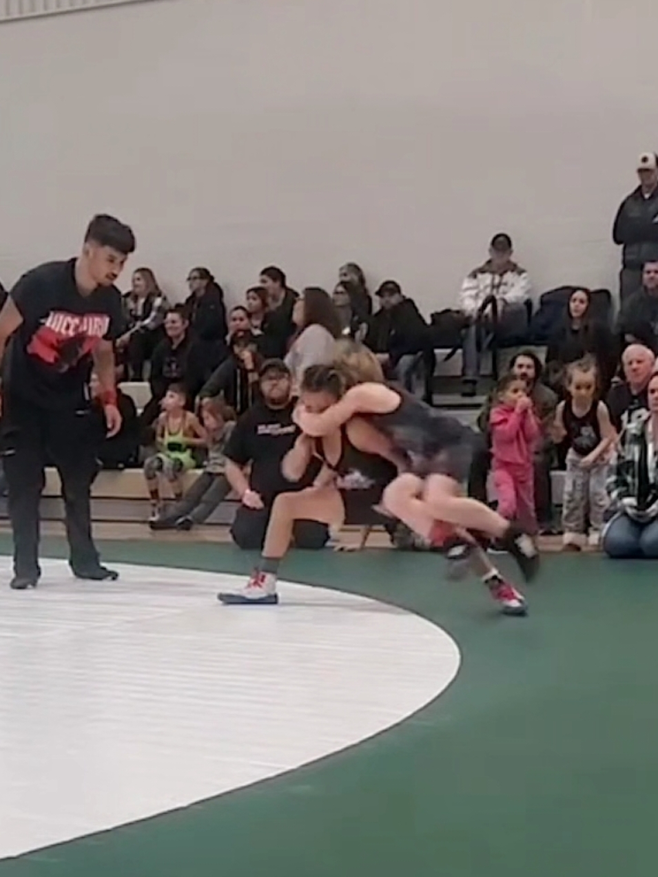 that outside trip reversal into a head and arm pin tho! 👀🥶🥵 #repost #wrestletok #wrestling #wrestler #folkstyle #folkstylewrestling #Wattz #36mafia #wrestlingcommunity #ttb #ttbathletics #tritownbullyz #bullymentality