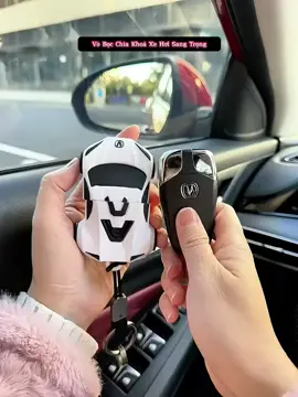 Vỏ Bọc Chìa Khóa Xe Hơi Toyota sang đẹp #phukienoto #vobocchiakhoa #vobocchiakhoaxeoto #dochoioto #trangtrioto #chamsocoto #xuhuong #videoviral 