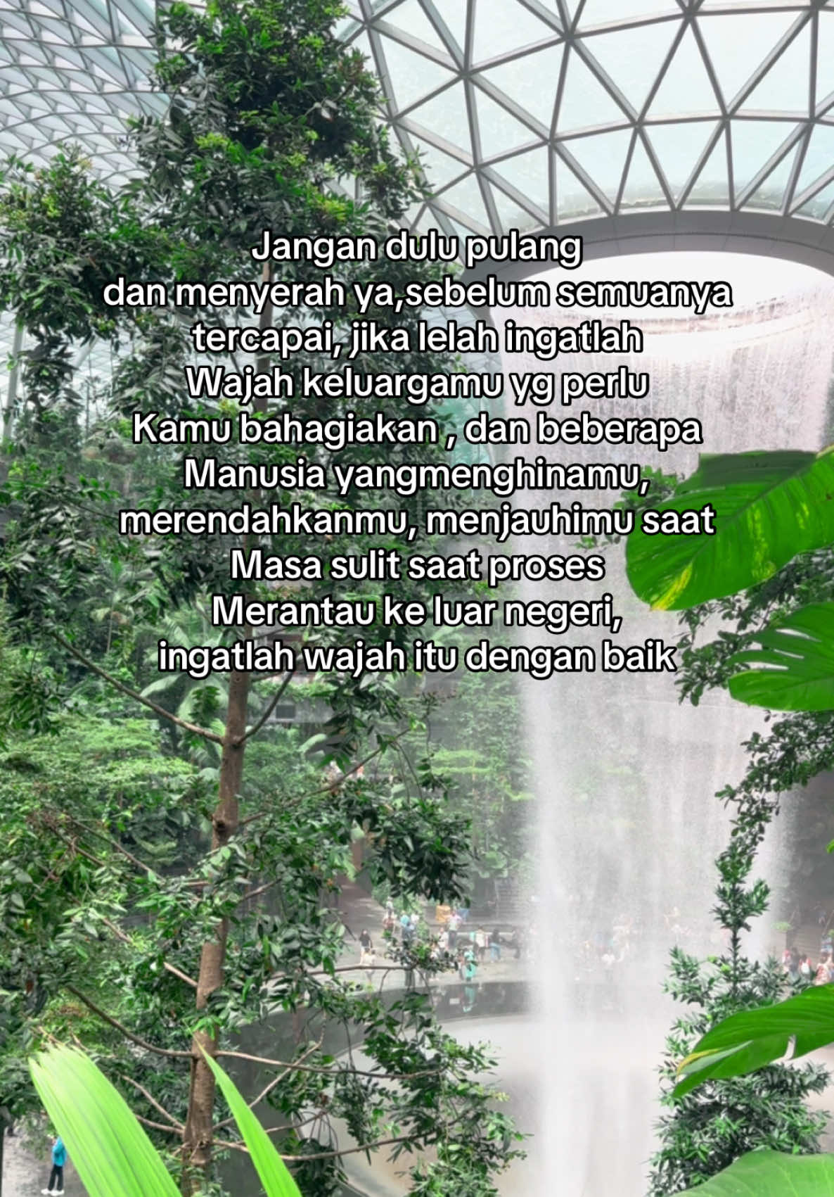 Tidak mau menyimpan dendam, tapi kenapa terkadang teringat dan luka itu terbuka lagi #fypシ゚ #vidioviral #katakata #motivasidiri #pejuangdevisa #tkwsingapore 