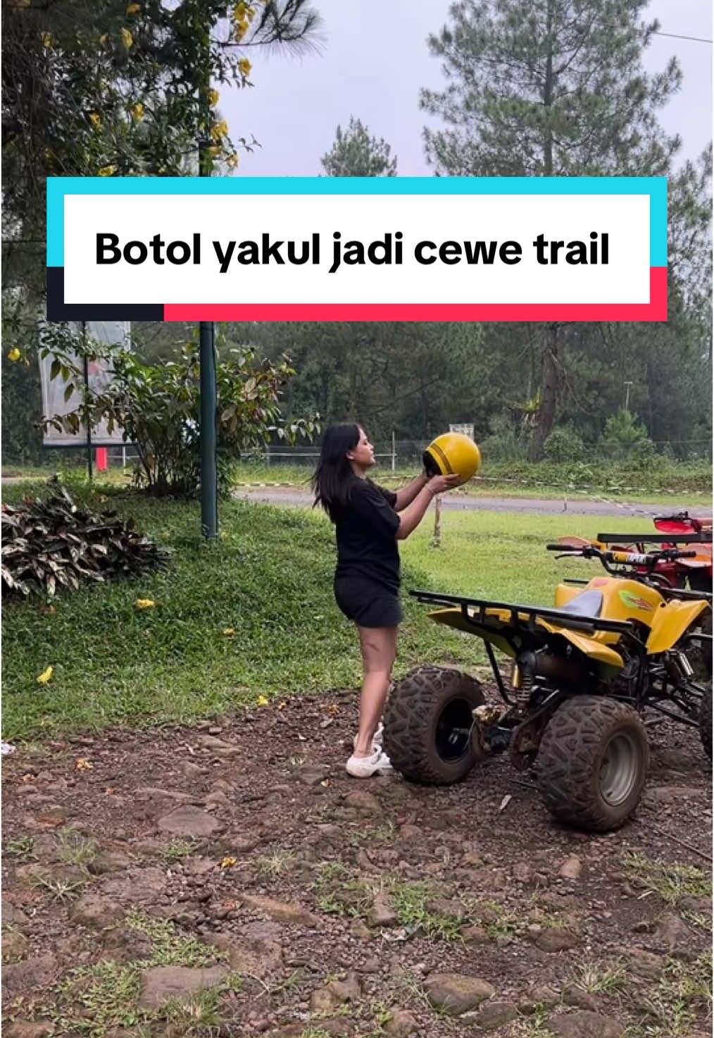 Uda oke ni mainnya botol yakul 🫣 #rinarstn #rinabotolyakul #vianrina #couplecomedy 