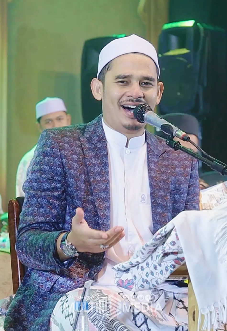 PADANG BULAN Versi Habib Alwi Az Zahir Feat Majelis Gandrung Nabi  #gandrungnabi #majelisgandrungnabi #fyp #padangbulan #sholawatan #sholawat #sholawatan_yuk #fypシ゚ #viralvideo #viraltiktok #viral #trendingvideo #trendingsong #trending #terbaru @Alwilovers 