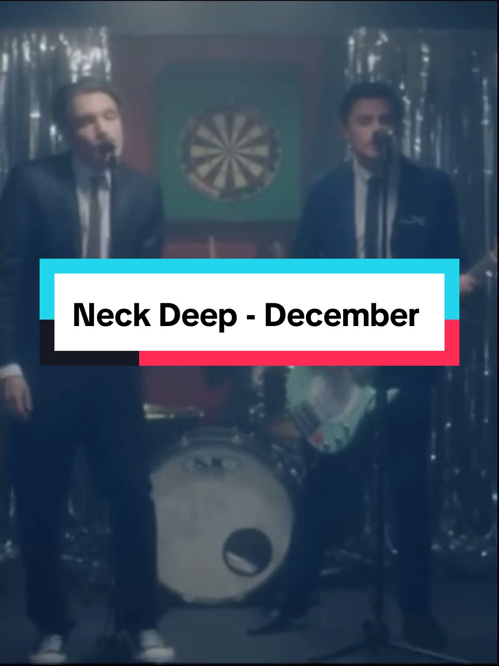 Neck Deep ft. Mark Hoppus - December #poppunk #benbarlow #lyrics #music #lyricsvideo #december #poppunkmusic #rock #punk #poppunktiktok 