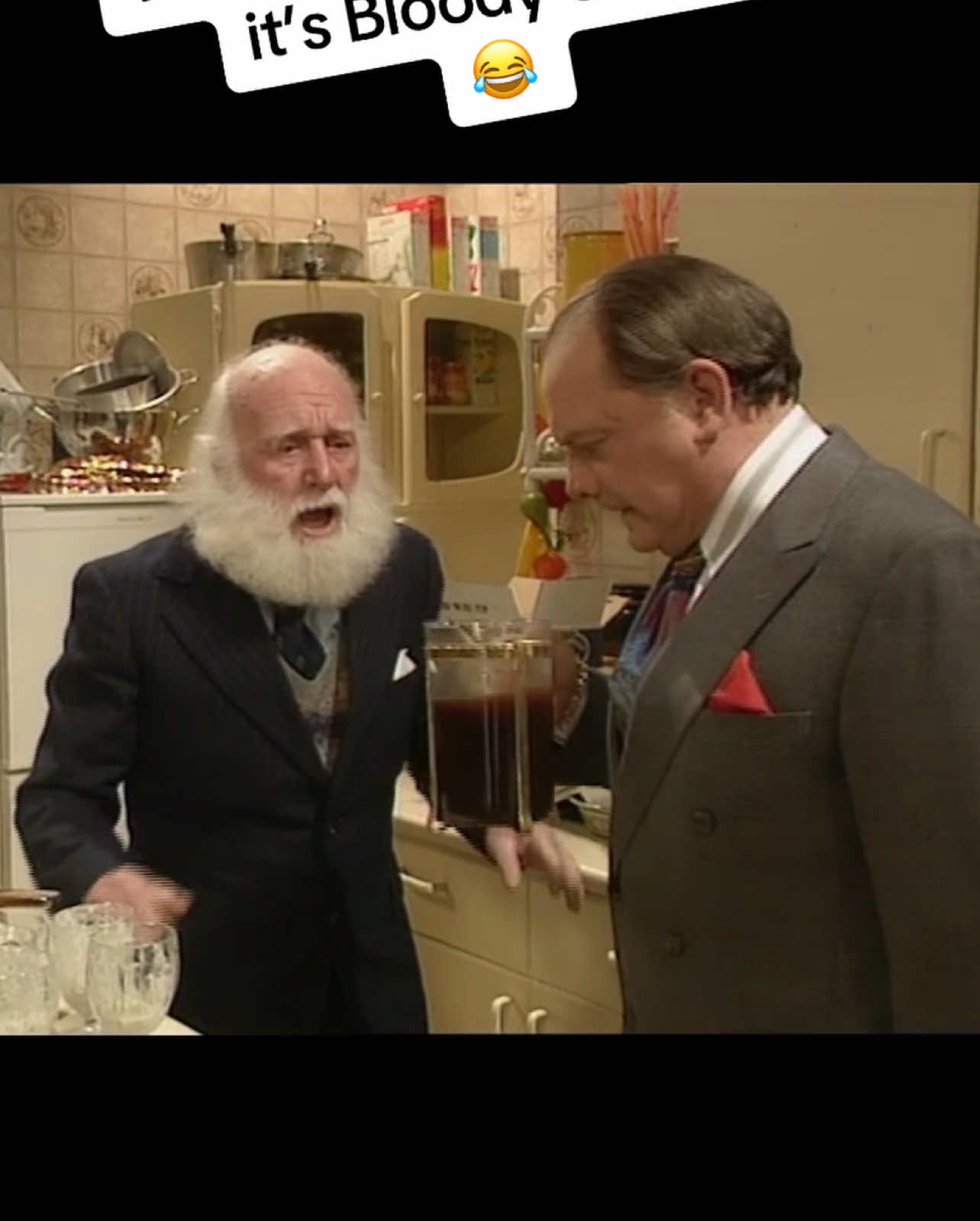 #onlyfoolsandhorses #delboy #del #delboytrotter #trotter #trotters #rodney #rodneytrotter #fyp #foryou #foryourpage #foryoupage #onlyfools #grandad #boycie #laugh #laughing #unclealbert #gravy #gravyboat #coffee #christmas #episode 