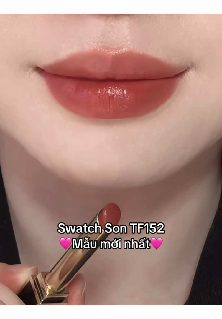 Son TF Mẫu mới nhất 2024 onweb 🤪 #lipstick #sonmoi #swatchson #tf #goclamdep #BeautyTok #sonduongmoi #lamdepkhongkho #reviewson 