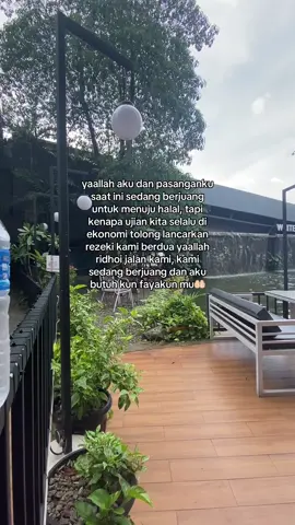 Dan saat ini ekonomi kita belum stabil yaallah🥹#fyp #pejuang #halal #nikah#ujian#ekonomi#jelajahjakarta #fyp 