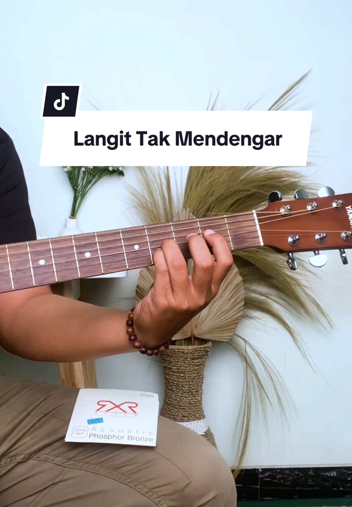 Habis ganti senar baru Rexer Hybrid tuning dengan || Intro Langut Tak Mendengar - Peterpan gitar akustik #peterpan #gitar #akustik #chords #song #akustik 