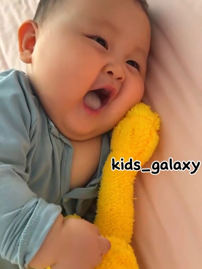 kids funny video clips with talking toys.  baby TikTok #babytiktok #trendy #funnyreaction #cactus #fup #foruyou #viral_video #funnytiktok 