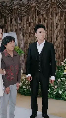 新：母行千里兒擔憂  #fyp #因為一個片段看了整部劇 #短劇 #shortdrama #lovestory #playlet #shortplay #shortfilm #chinesedrama 