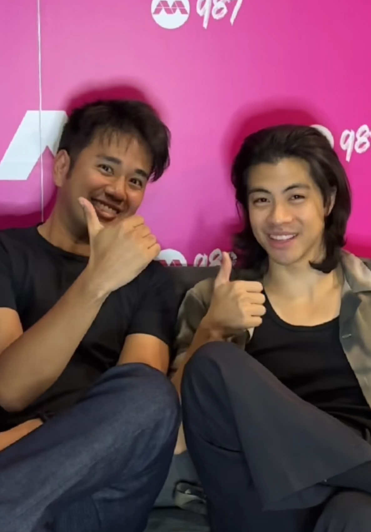 we listen & we don’t judge or spilling the tea session? guess we’ll never know 🤔 The Shock Circuit with @sonzz @Joakim Gomez ⚡️🔌 @Benjamin Kheng 