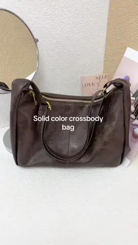 Very good quality handbag 👜#bag #crossbodybag  #viraltiktok #fashion #totebag #fyp#purse #pursecollection #bag #fashioninspo #fashionfinds #leatherpurse #cutefinds #affordable #microinfluencer #influencer #musthaves #TikTokShop #tiktokfinds